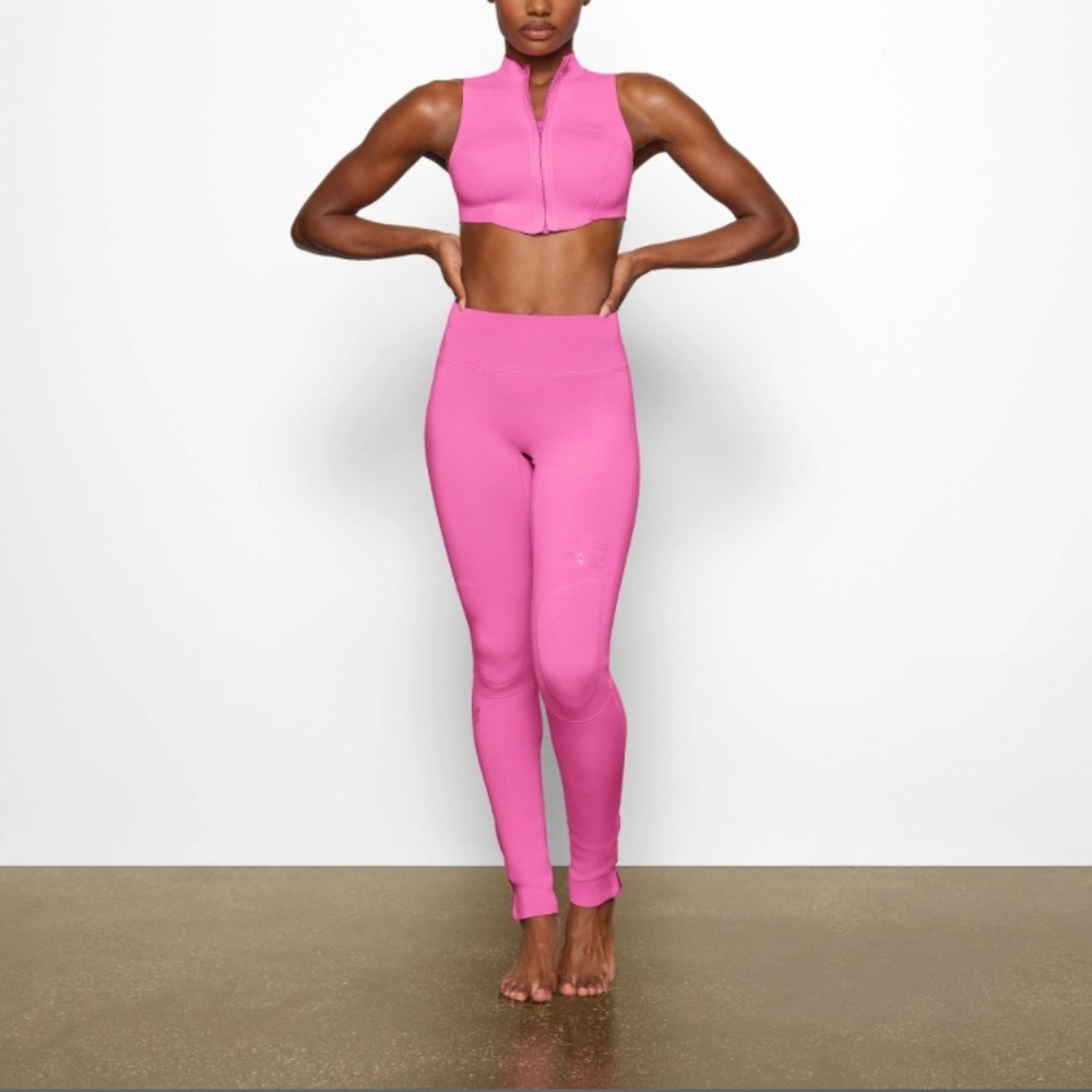 NWT SKIMS Sport Swim Long Pant - Color Taffy Sz Small